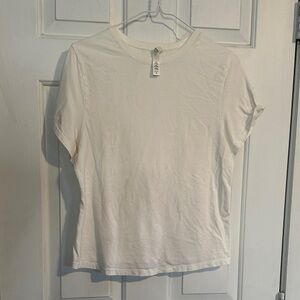 Skims white top size 2x women’s